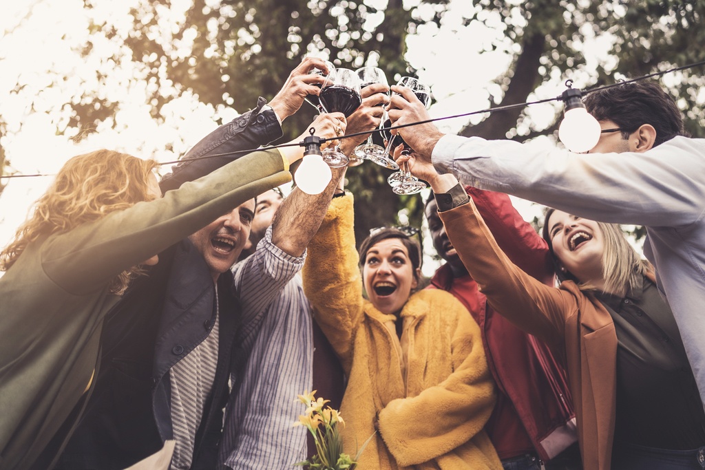 15 Company Outings Ideas For Team Building And Bonding Shiftbase